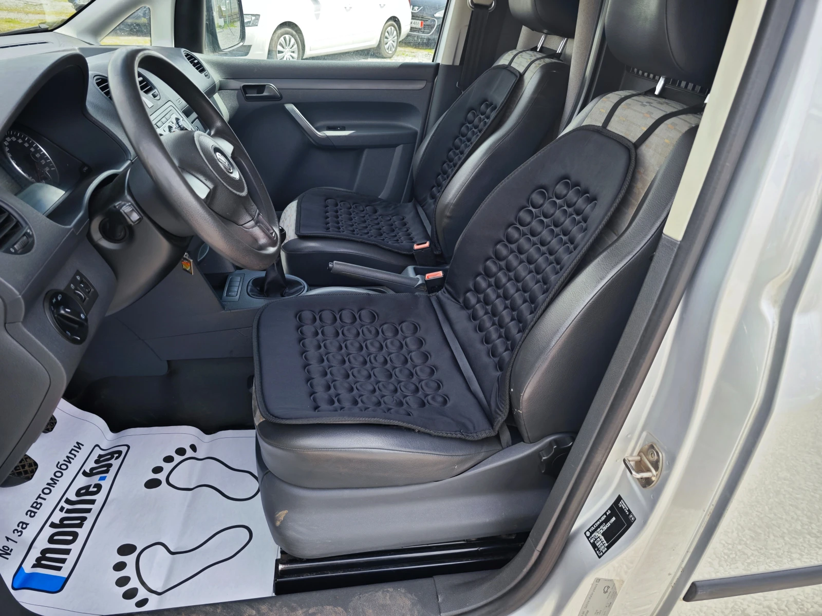 VW Caddy 1.6 TDi Euro 5, снимка 9 - Автомобили и джипове - 54201681