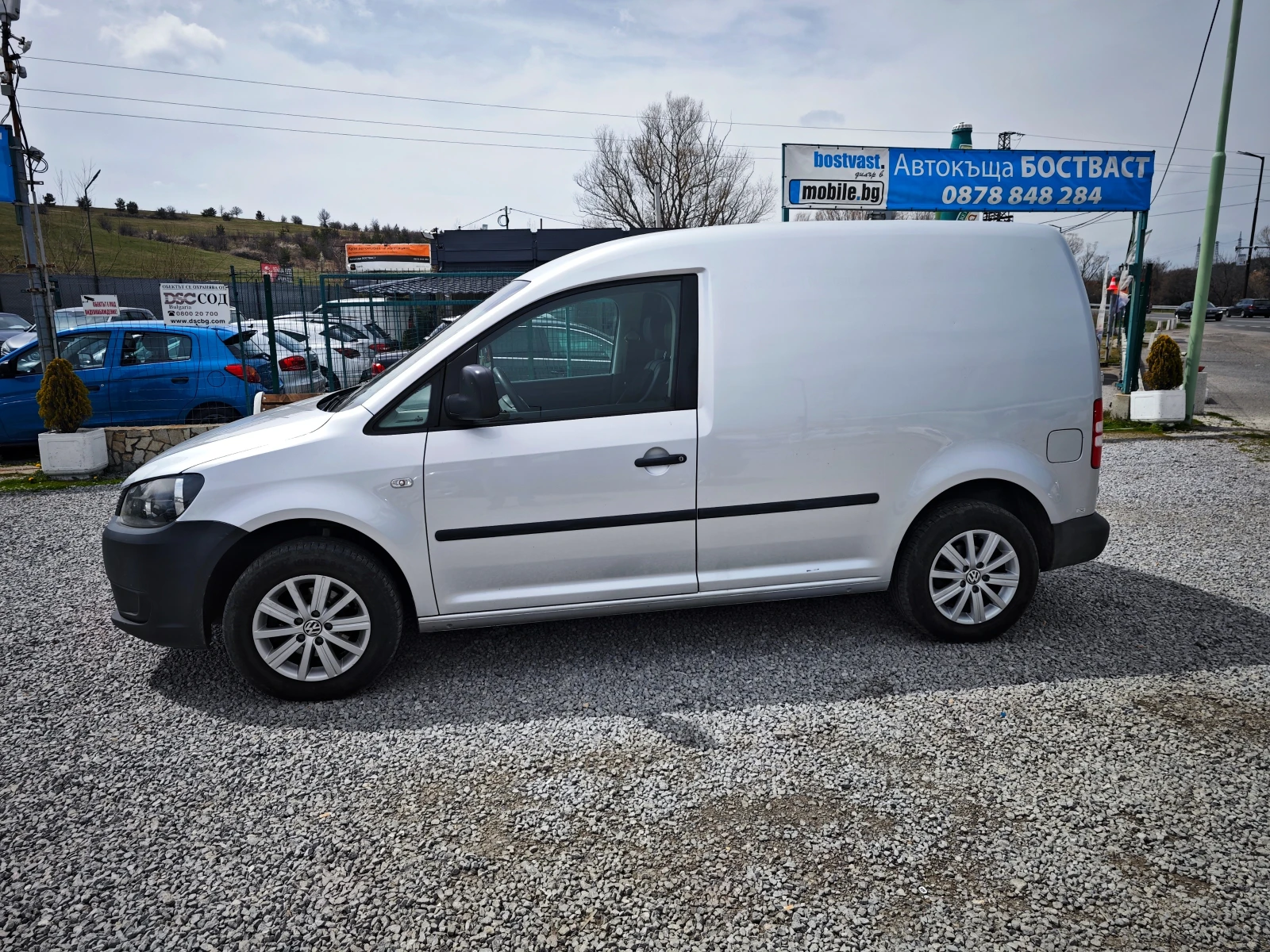 VW Caddy 1.6 TDi Euro 5, снимка 2 - Автомобили и джипове - 54201681