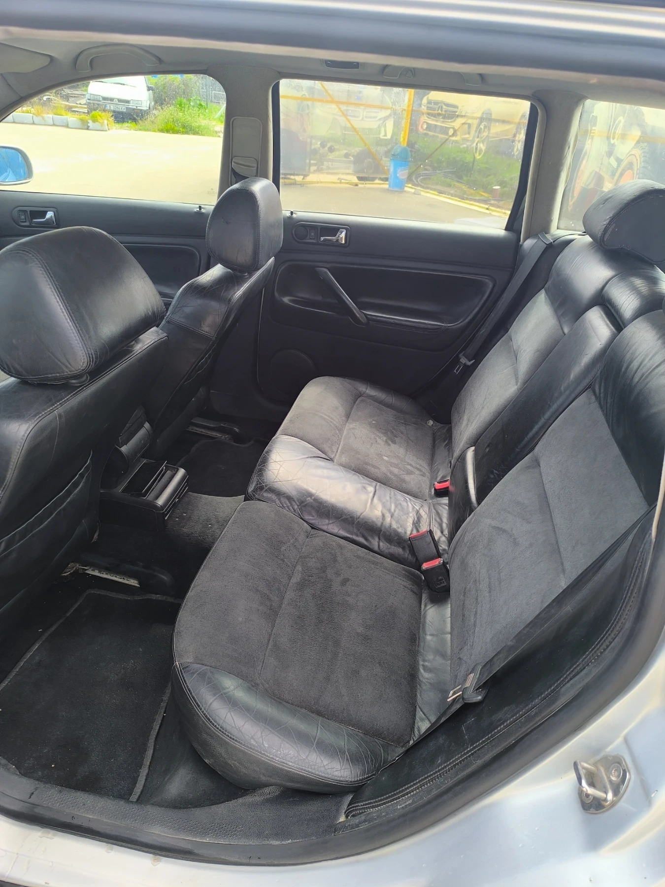 VW Passat 1.9TDI 110, снимка 8 - Автомобили и джипове - 54302671