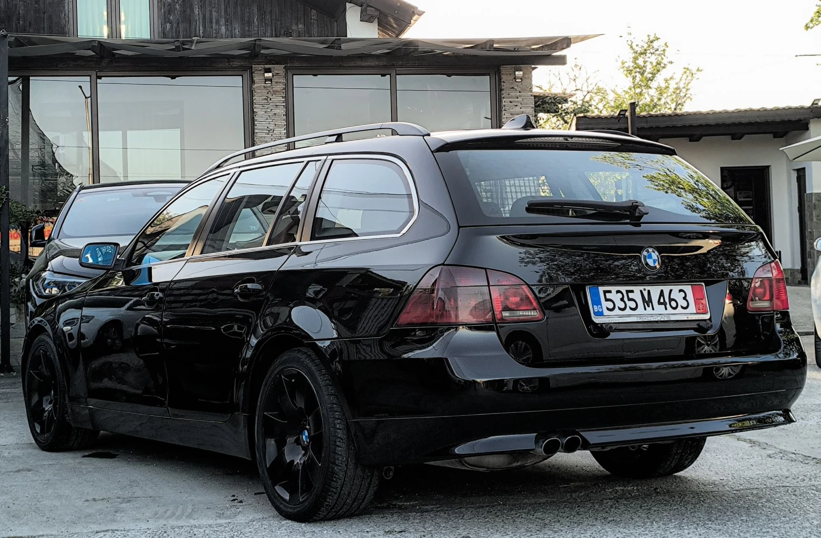 BMW 525 3.0D АВТОМАТ НАВИ КОЖА, снимка 4 - Автомобили и джипове - 54335229