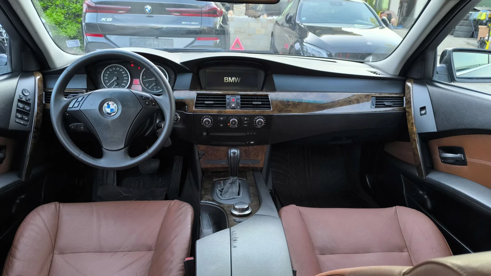 BMW 525 3.0D АВТОМАТ НАВИ КОЖА, снимка 6 - Автомобили и джипове - 54335229