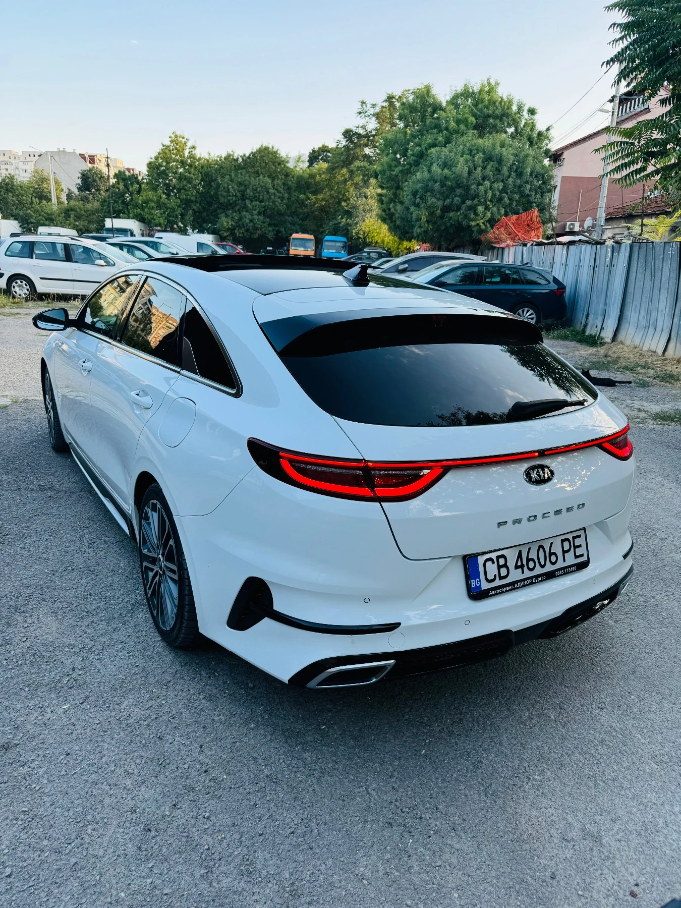 Kia Pro ceed Gt-Line Panorama, снимка 17 - Автомобили и джипове - 54422348