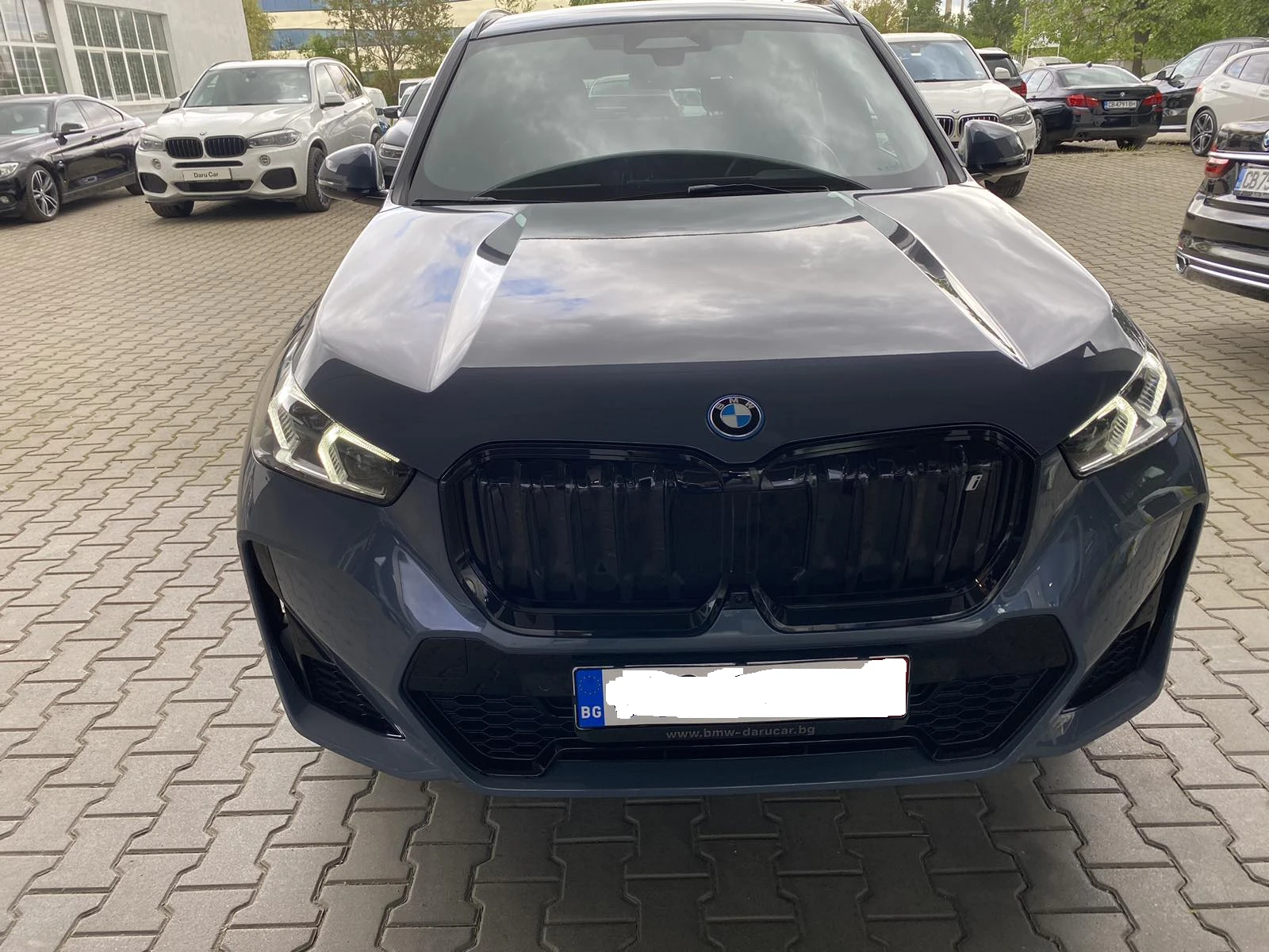 BMW iX1 4x4, снимка 3 - Автомобили и джипове - 54541270