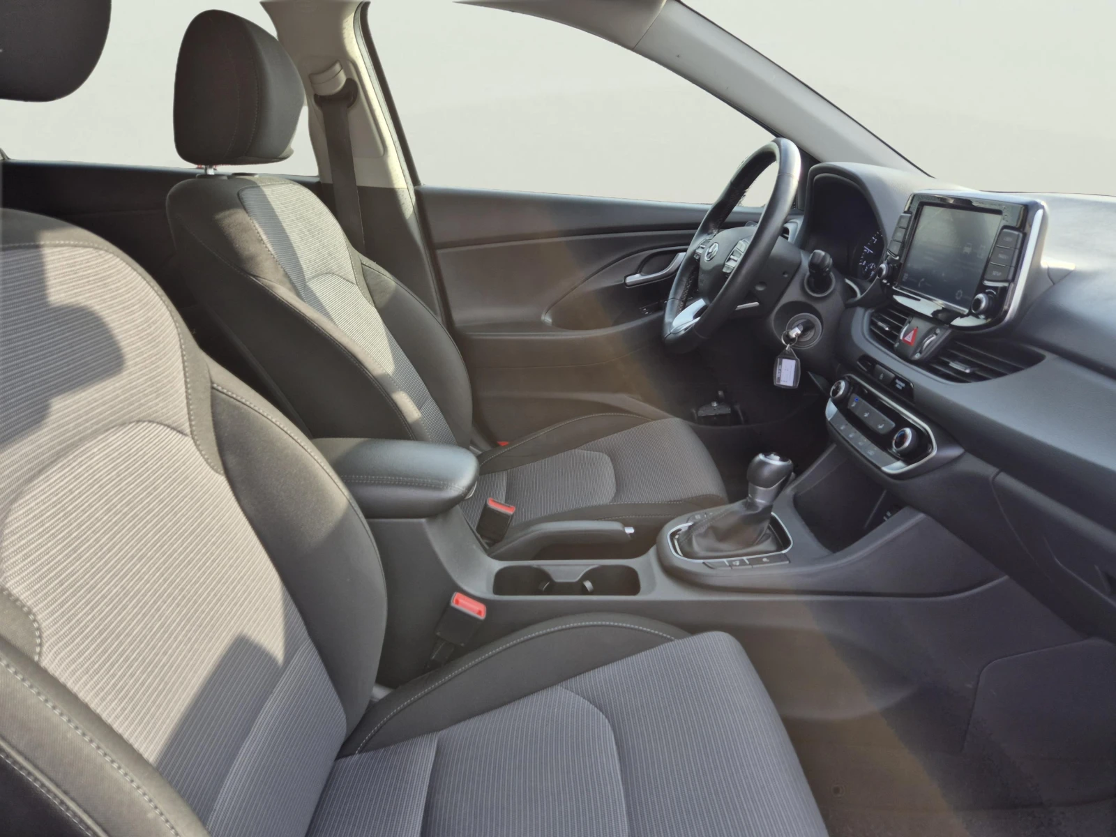 Hyundai I30 1.2 I, снимка 10 - Автомобили и джипове - 54541043