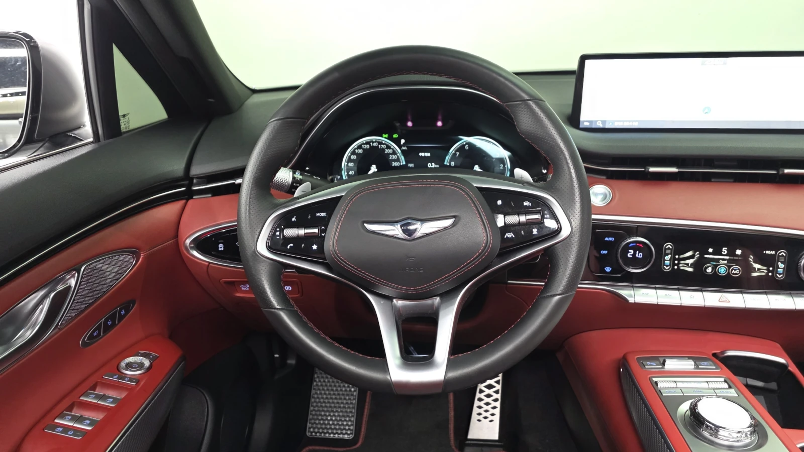 Genesis GV70 2.5* BLIND SPOT* HUD* ЕЛ. БАГАЖНИК* ЛЮК* КРАЙНА ЦЕ, снимка 12 - Автомобили и джипове - 55496100