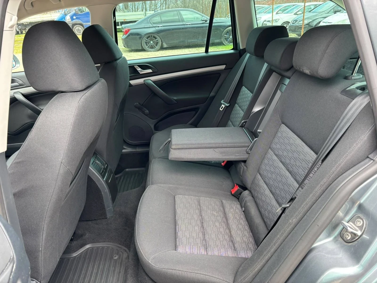 Skoda Octavia, снимка 8 - Автомобили и джипове - 56224117