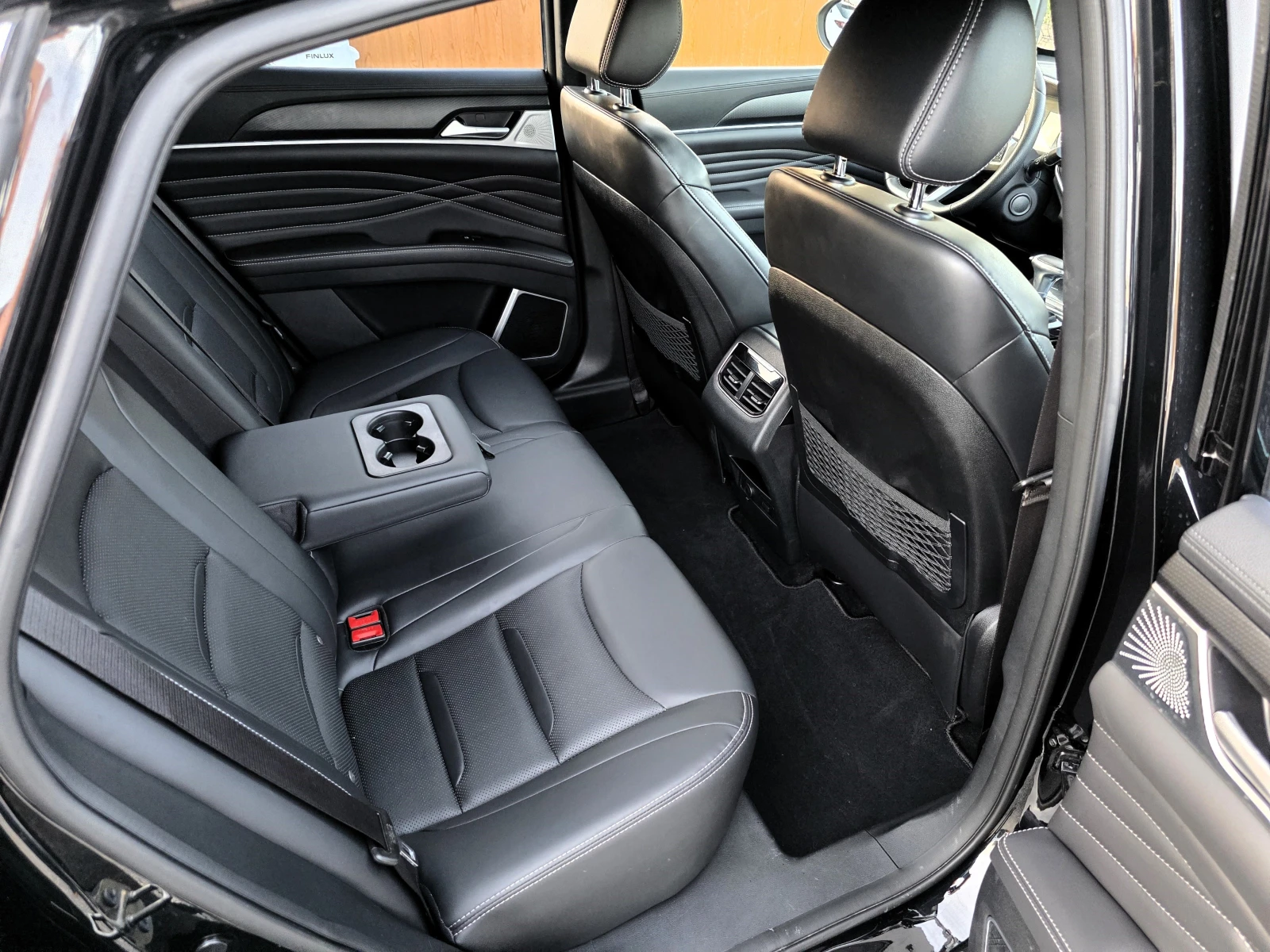 DONGFENG E5 F5 Coupe/1.5LPG/Automatic, снимка 10 - Автомобили и джипове - 56336263