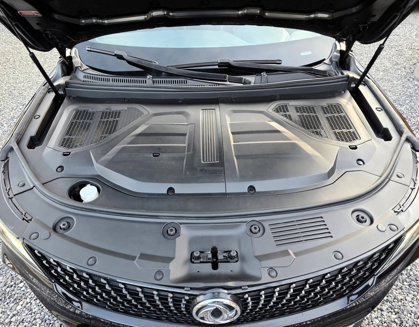 DONGFENG E5 F5 Coupe/1.5LPG/Automatic, снимка 14 - Автомобили и джипове - 56336263