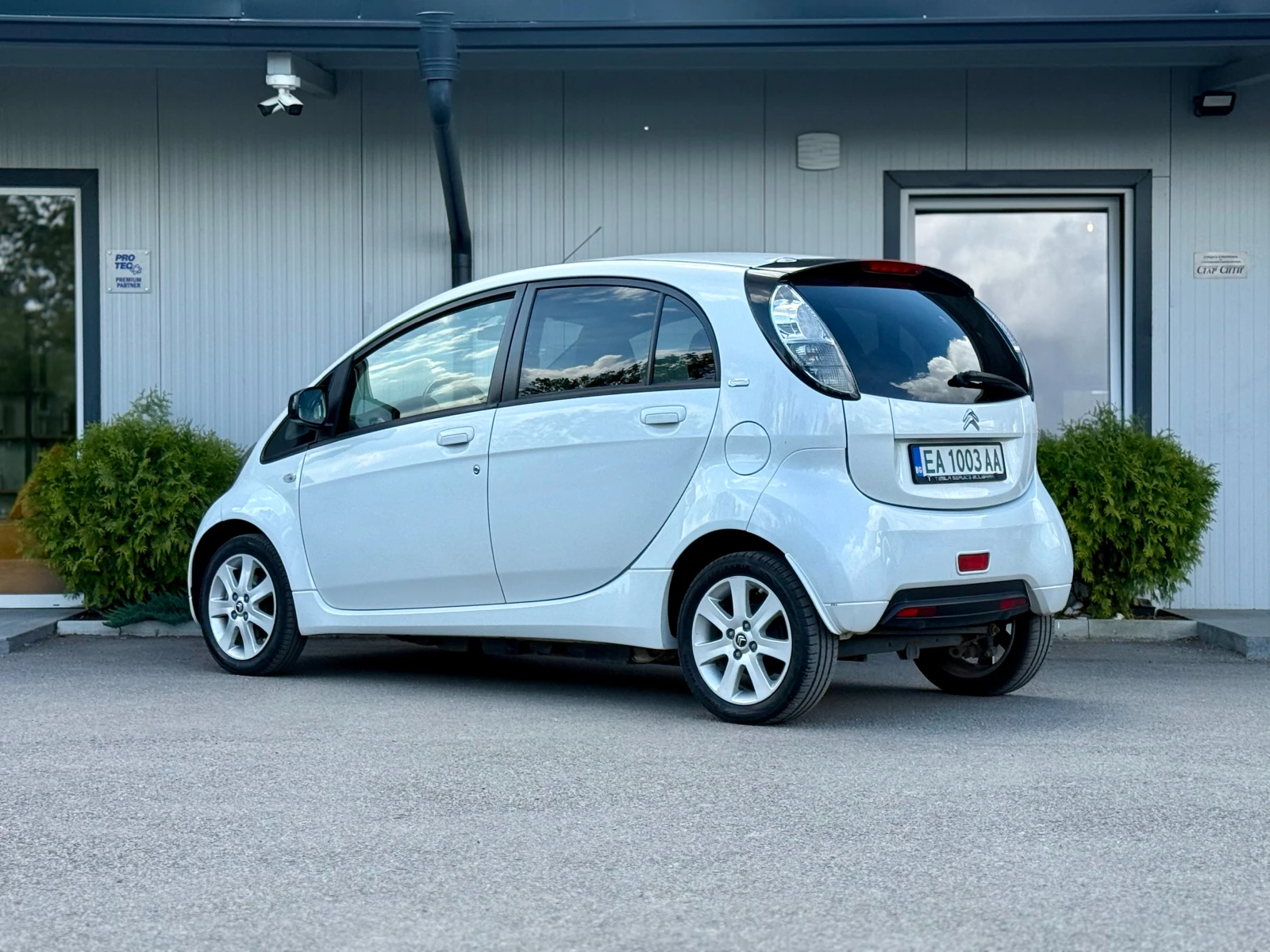 Citroen C - Zero, снимка 7 - Автомобили и джипове - 56595580