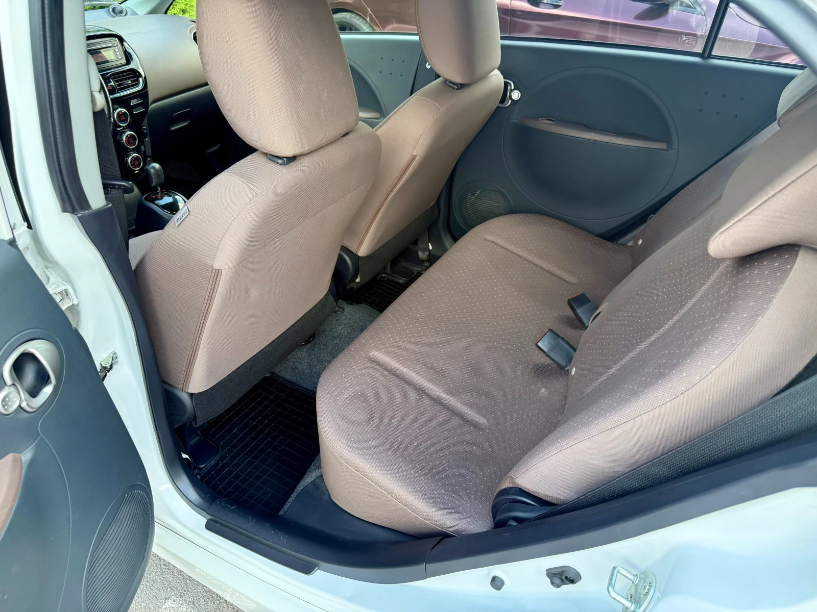 Citroen C - Zero, снимка 11 - Автомобили и джипове - 56595580