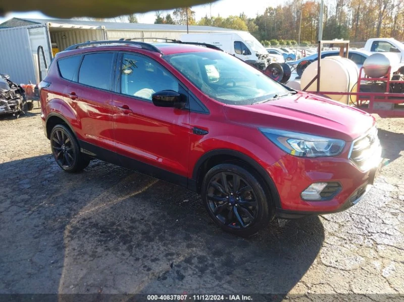 Ford Escape 2.0L I-4 DI, DOHC, VVT, TURBO, 245HP 4X4 Drive, снимка 1 - Автомобили и джипове - 48118518