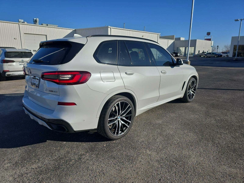 BMW X5 xDrive40i M SPORT * Панорама * Памет * Мъртва точк, снимка 3 - Автомобили и джипове - 48693440