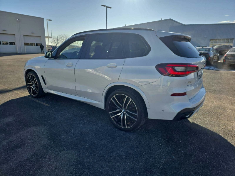 BMW X5 xDrive40i M SPORT * Панорама * Памет * Мъртва точк, снимка 2 - Автомобили и джипове - 48693440