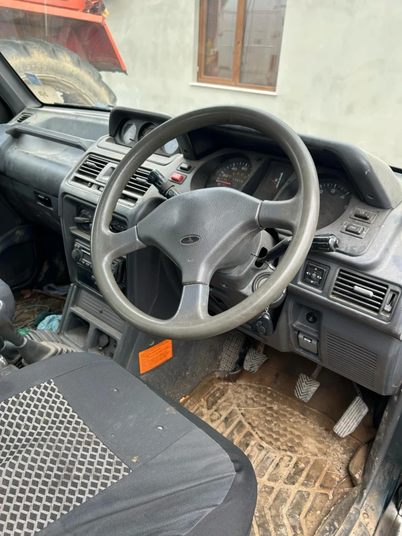 Mitsubishi Pajero, снимка 5 - Автомобили и джипове - 48815367