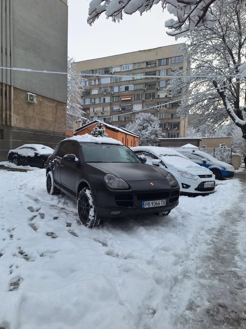 Porsche Cayenne 4.5 Газ, снимка 3 - Автомобили и джипове - 48998253