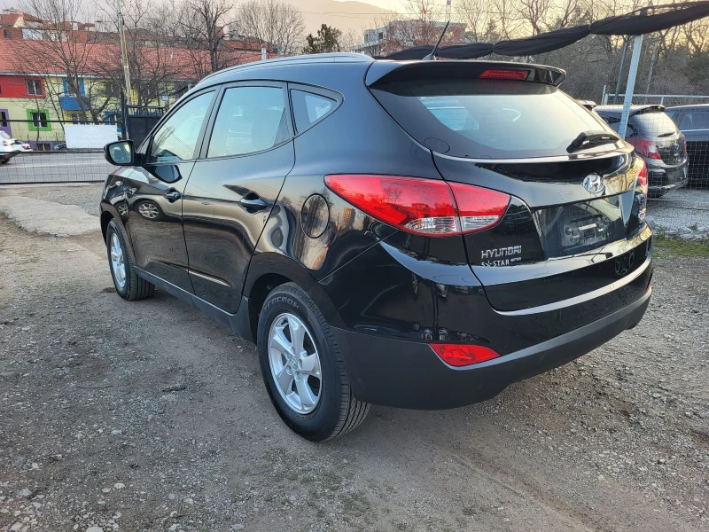 Hyundai IX35 1.7 CRDI , снимка 4 - Автомобили и джипове - 49042391