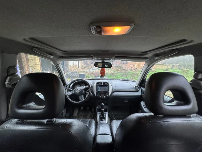 Toyota Rav4 2.0d D4D, снимка 5 - Автомобили и джипове - 52857752