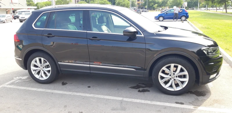 VW Tiguan Highline, снимка 6 - Автомобили и джипове - 52957653