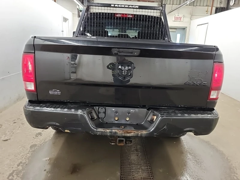 Dodge RAM 1500 * EXPRESS CREW CAB SHORT BED * CARFAX * БЕЗ ПЪРВОН, снимка 6 - Автомобили и джипове - 53428192