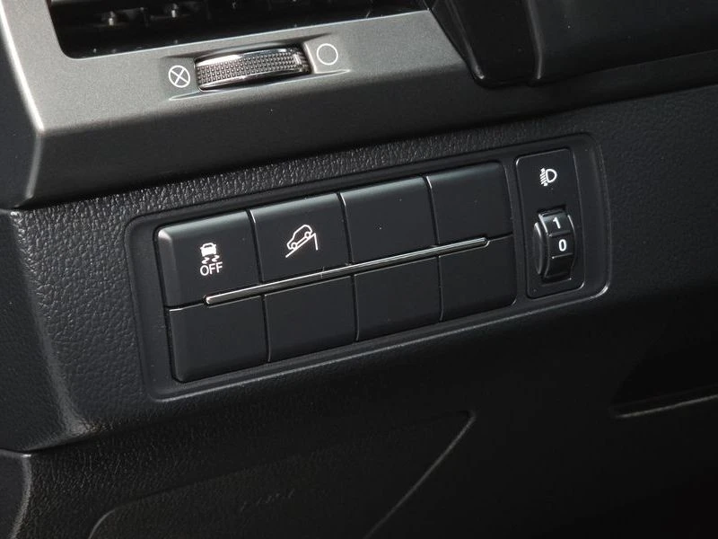 SsangYong Rexton 2.2 672960 Automatic, снимка 16 - Автомобили и джипове - 55748947
