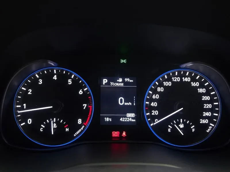 Hyundai Kona 1.6 Turbo 2Wd Modern Tech, снимка 8 - Автомобили и джипове - 55985451