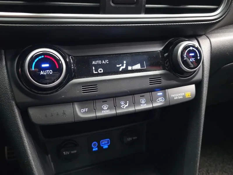 Hyundai Kona 1.6 Turbo 2Wd Modern Tech, снимка 17 - Автомобили и джипове - 55985451