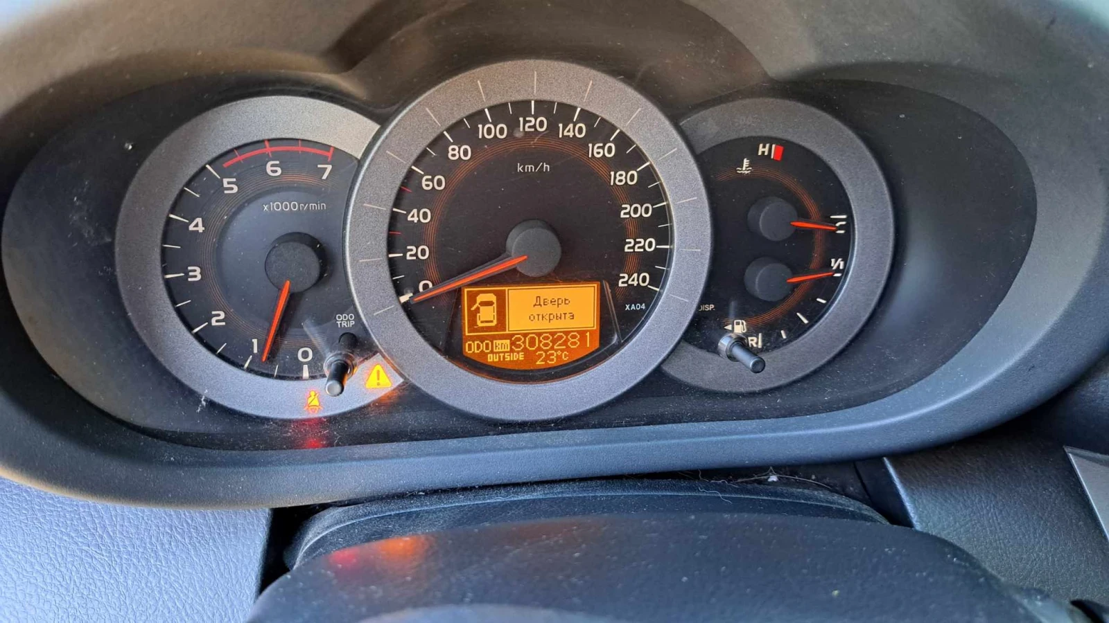 Toyota Rav4 2.2, D4D,  4x4 - изображение 6
