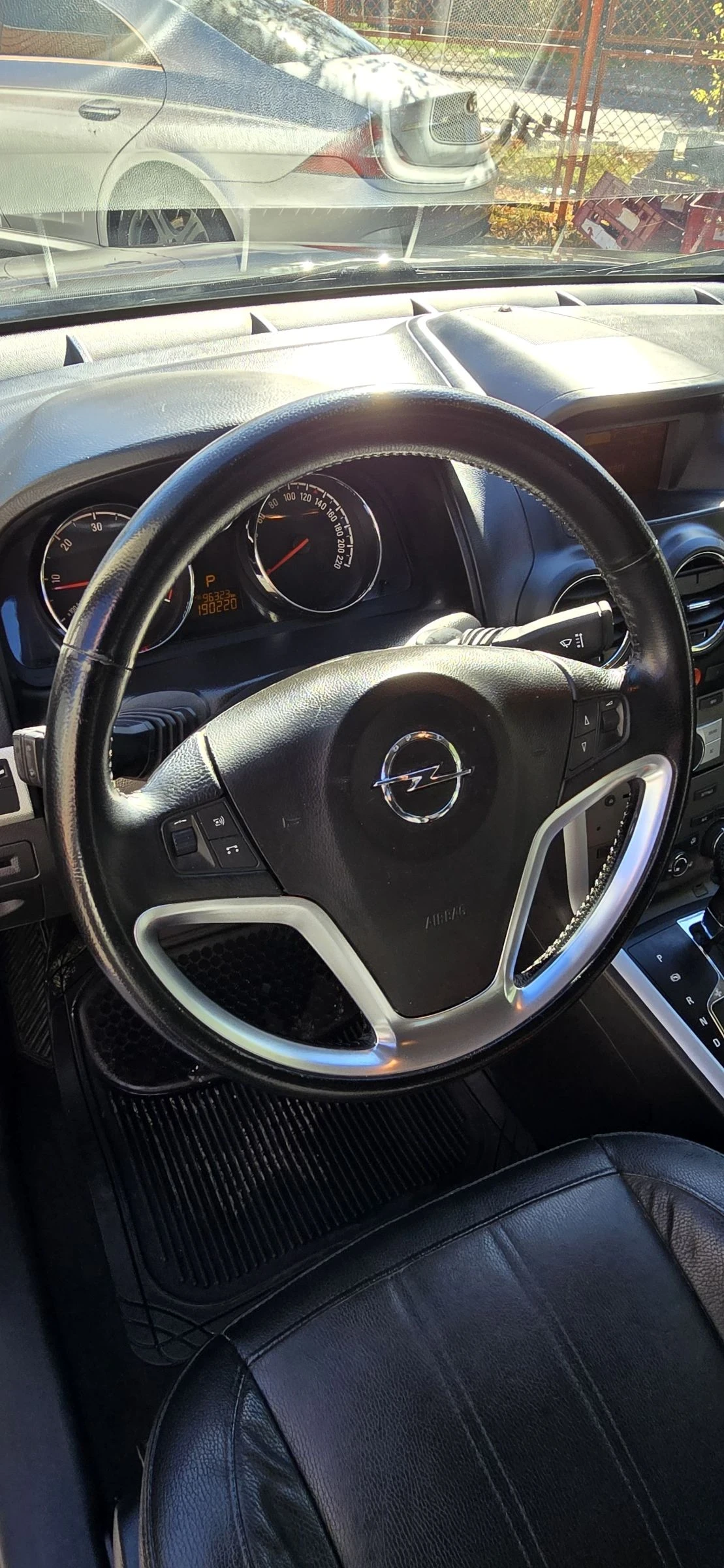 Opel Antara  - изображение 9