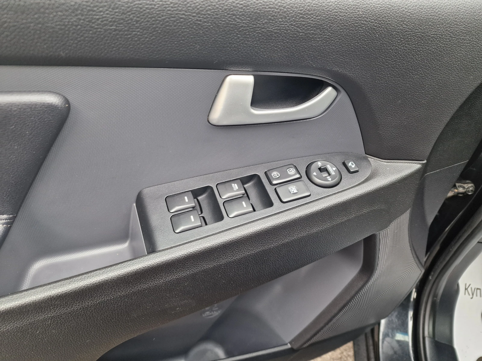Kia Sportage 1.6I-БЕНЗИН-NAVI-CAMERA-FULL, снимка 6 - Автомобили и джипове - 54644178