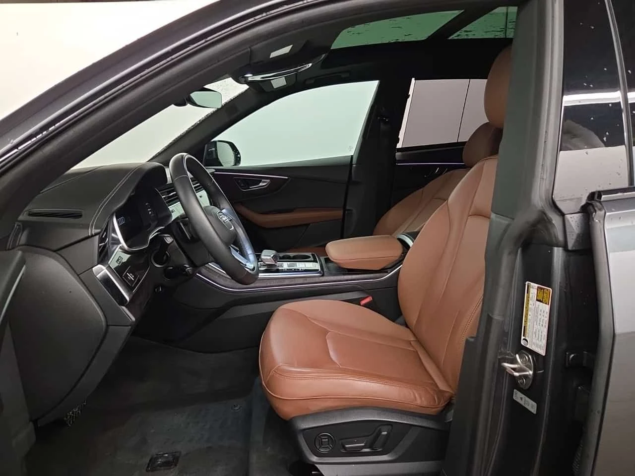Audi Q8 TECHNIK  CARFAX, снимка 5 - Автомобили и джипове - 54869434