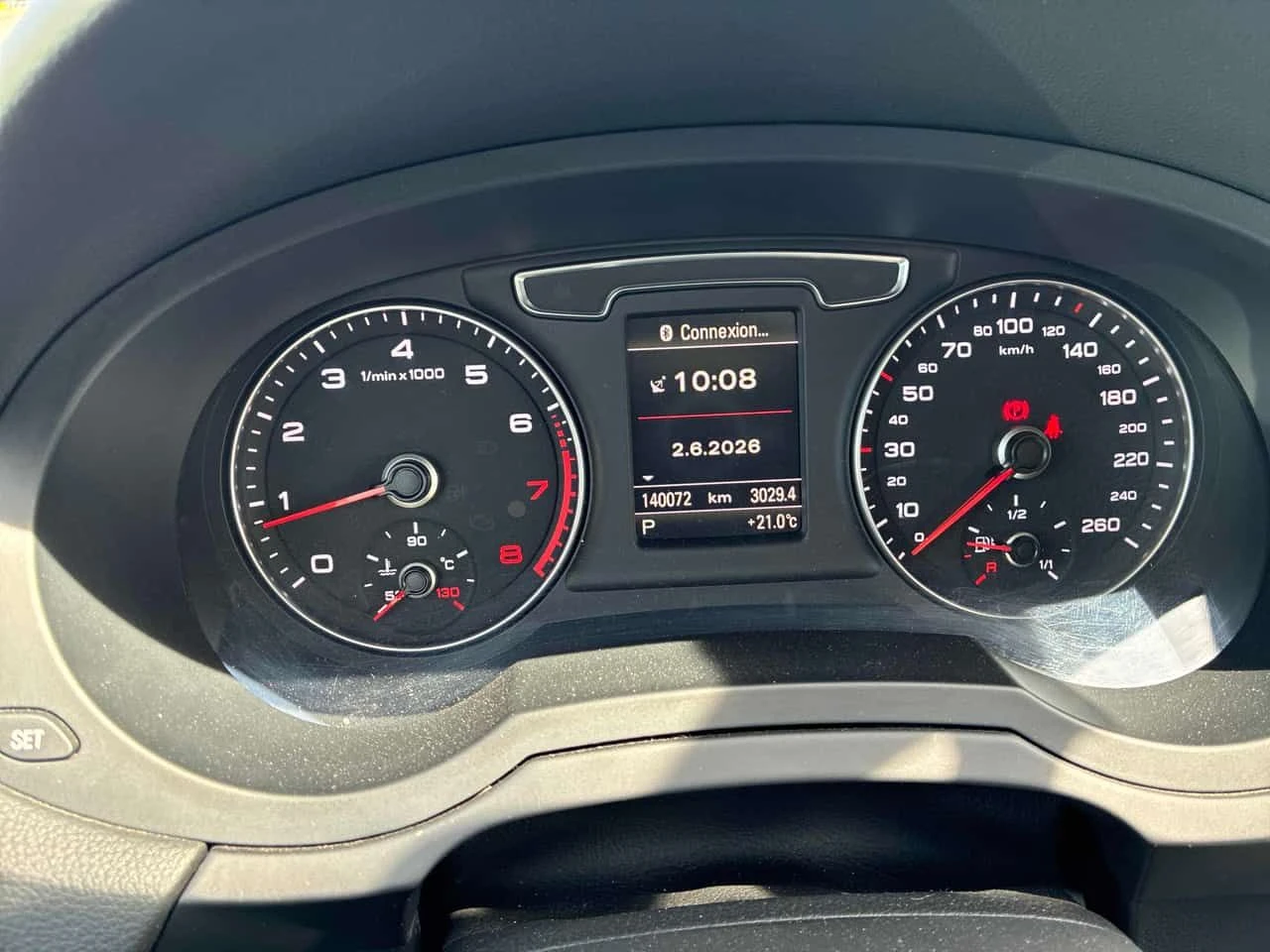 Audi Q3 Technik  CARFAX, снимка 8 - Автомобили и джипове - 54956777