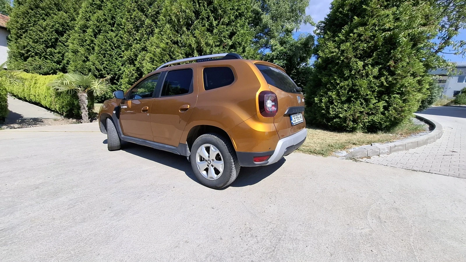 Dacia Duster 1.5 DCi 4x4 N1, снимка 6 - Автомобили и джипове - 55302414