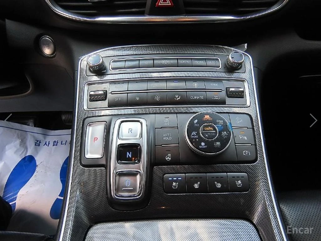 Hyundai Santa fe 2.2D Prestige 4x4* DISTRONIC* ПОДГРЕВ* ОБДУХВАНЕ* , снимка 12 - Автомобили и джипове - 55431292