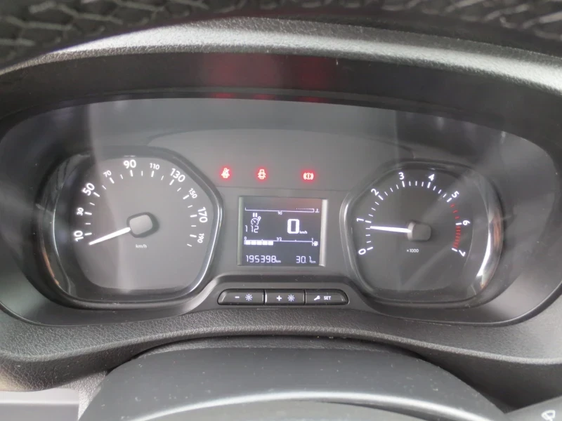 Toyota Proace, снимка 11 - Бусове и автобуси - 55833492