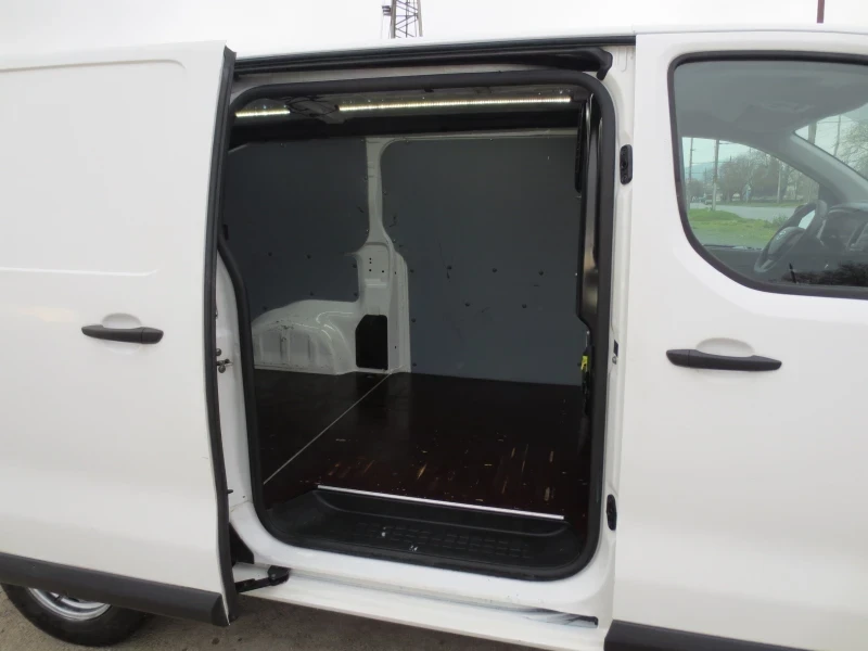 Toyota Proace, снимка 15 - Бусове и автобуси - 55833492
