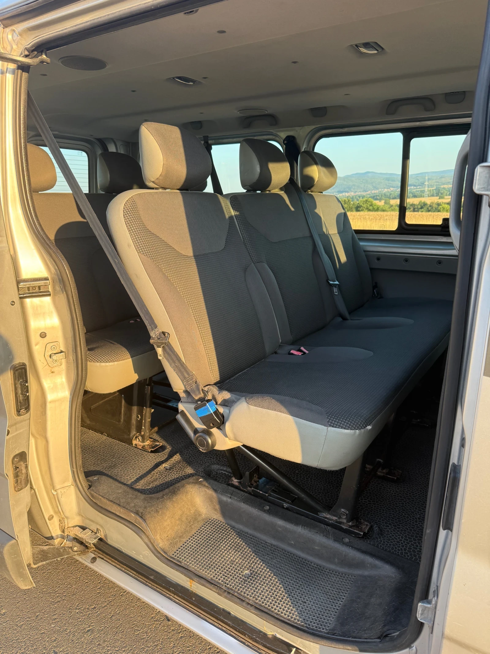Opel Vivaro 2.0 CDTI MAXI TOP, снимка 7 - Бусове и автобуси - 55466938