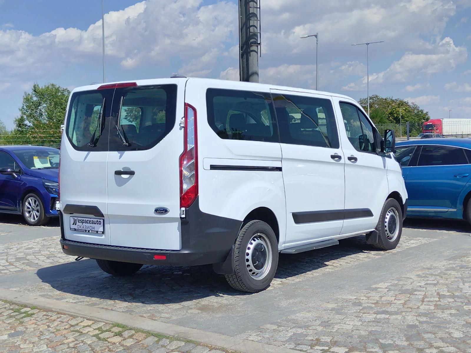 Ford Transit Custom 2.0TDCI/105к.с./EcoBlue/L1H1/8+ 1 места, снимка 4 - Бусове и автобуси - 55836470