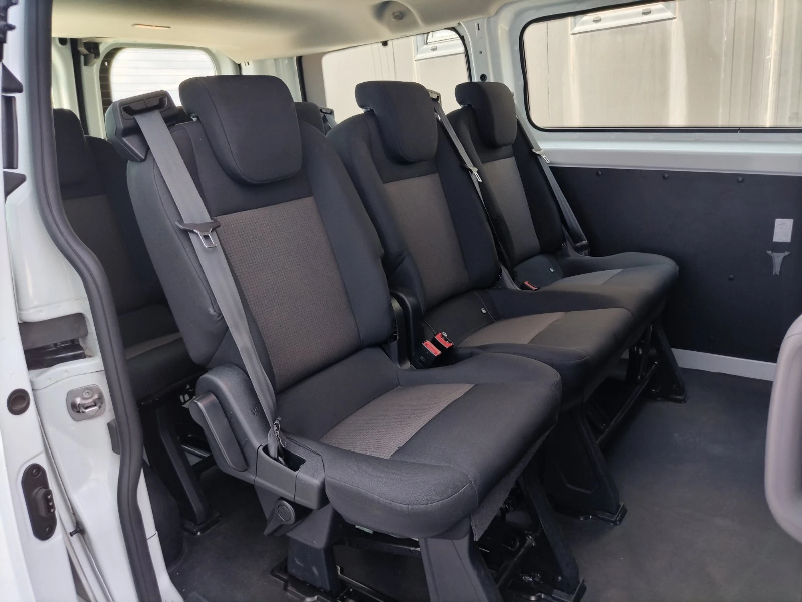 Ford Transit Custom 2.0TDCI/105к.с./EcoBlue/L1H1/8+ 1 места, снимка 14 - Бусове и автобуси - 55836470