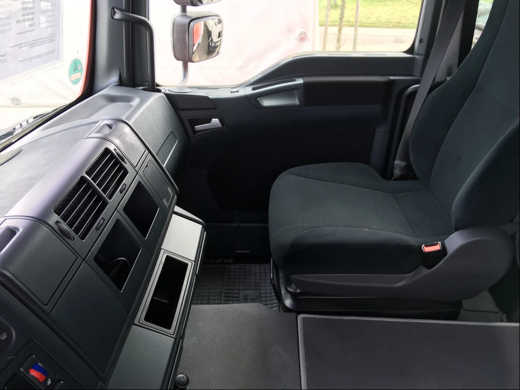 Man Tgl 8.220, снимка 4 - Камиони - 54413332