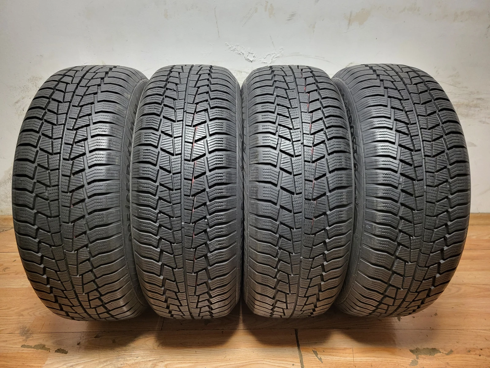 ���� 235/65R17 | Mobile.bg � ����������� 1