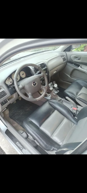 Mazda 626 2.0 бензин 115к., снимка 4