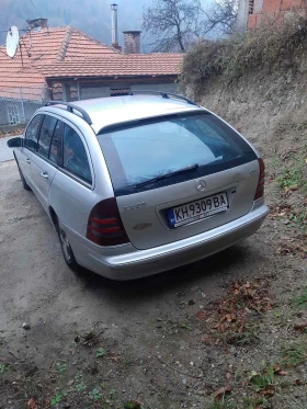 Mercedes-Benz C 220, снимка 4