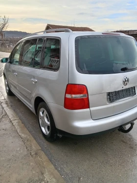 VW Touran 1.9 105 коня 6 скорости , снимка 4