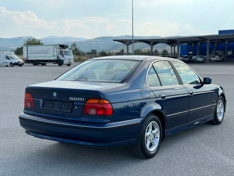 BMW 520, снимка 4 - Автомобили и джипове - 47143425