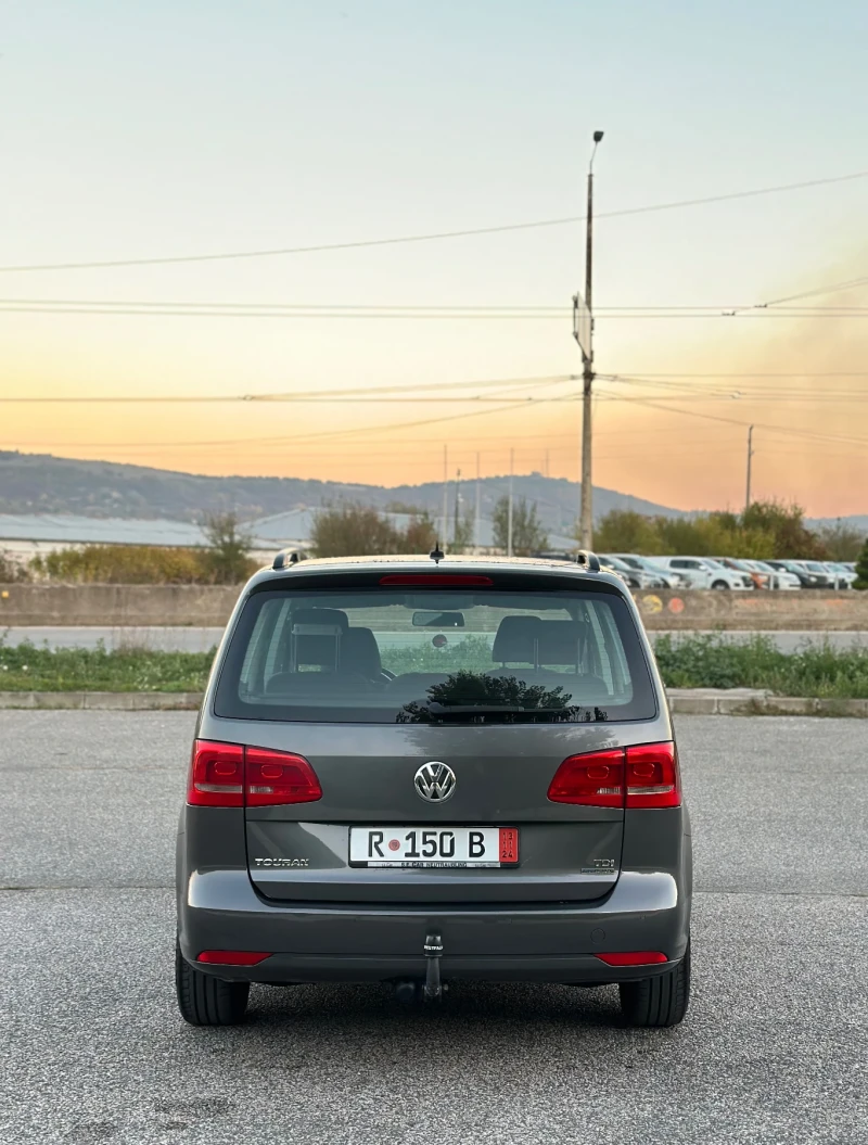 VW Touran 1.6 ДОКАРАН НА ХОД, снимка 6 - Автомобили и джипове - 47730625