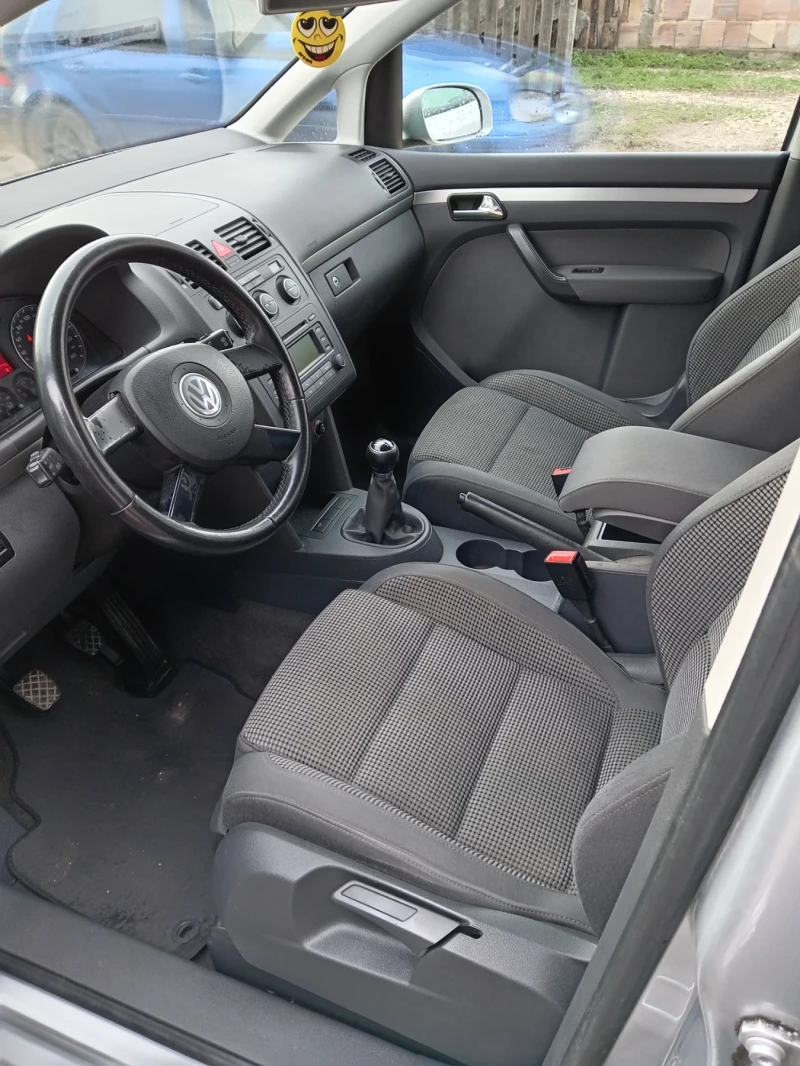 VW Touran 1.9 105 коня 6 скорости , снимка 6 - Автомобили и джипове - 48442166