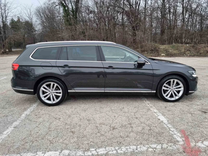 VW Passat 2.0TDI Elegance Face 190кс Digital Distr LED Кожа , снимка 8 - Автомобили и джипове - 48726619