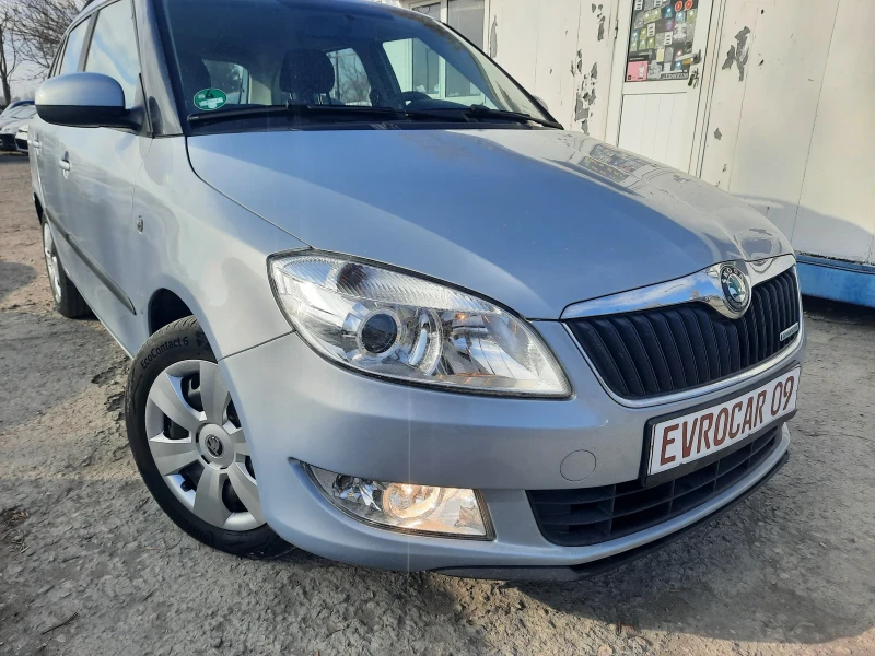 Skoda Fabia 2012та КАТО НАВА Е !, снимка 2 - Автомобили и джипове - 49052717