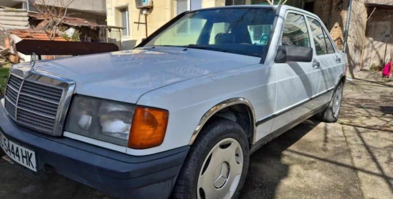 Mercedes-Benz 190, снимка 1 - Автомобили и джипове - 49583680