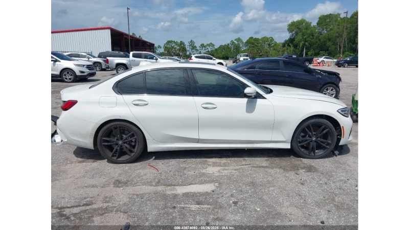 BMW 330, снимка 12 - Автомобили и джипове - 52912005